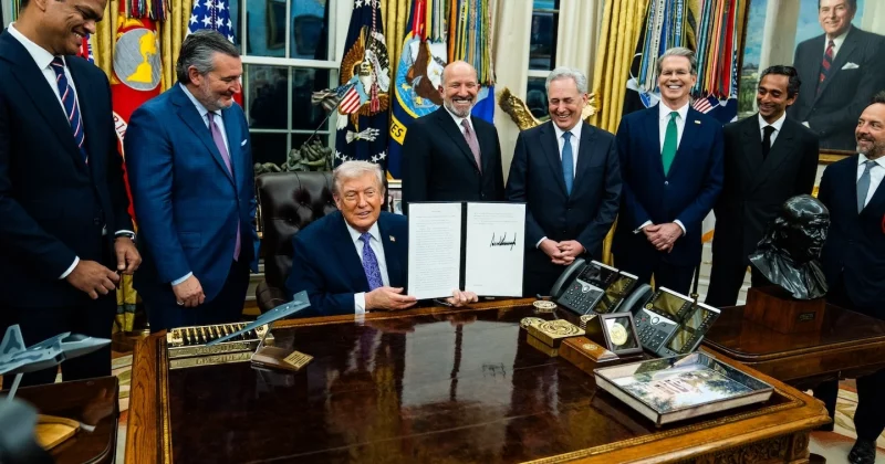 the-secretive-ai-hacking-tool-fracturing-trump-s-white-house-1-800x420.jpeg